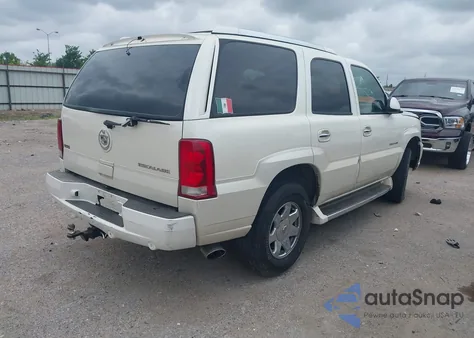 2004 Cadillac Escalade Standard z USA, uszkodzony, nr VIN 1GYEK63N74R290761